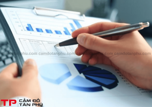 Kinh nghiệm để không bị chặt chém lãi suất khi đi cầm đồ