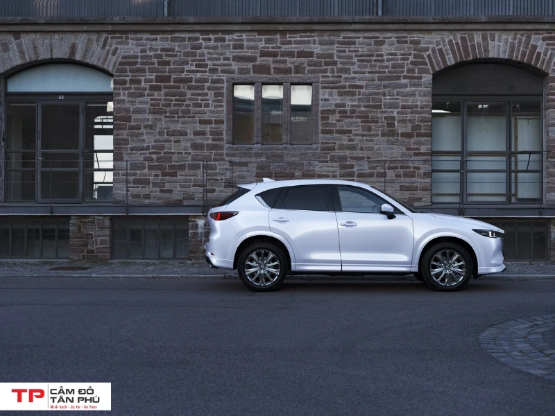 Mẫu xe ô tô giữ giá tốt Toyota Camry mẫu xe ô tô giữ giá tốt