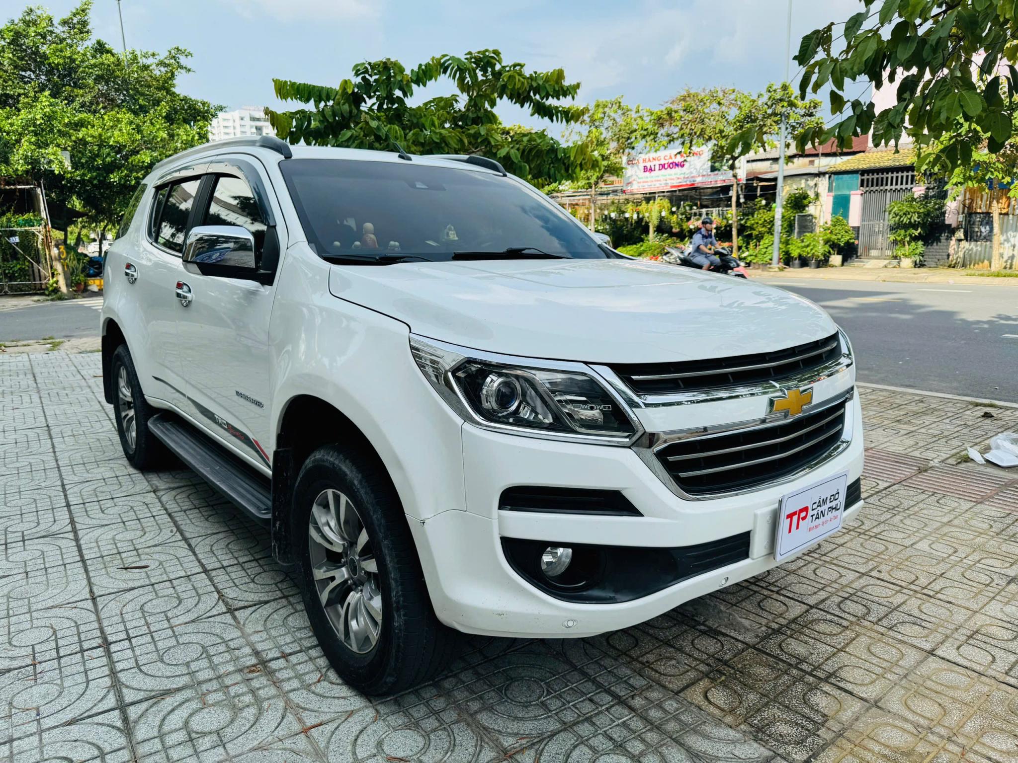 Cầm cà vẹt xe ô tô uy tín chất lượng