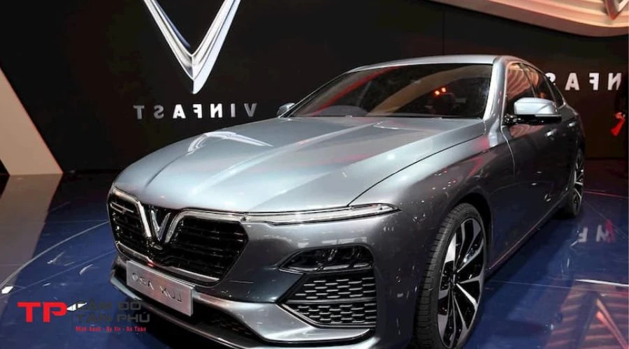 Lưu ý khi cầm xe VinFast: đọc kỹ hợp đồng, chọn nơi uy tín, đảm bảo bảo quản xe an toàn.