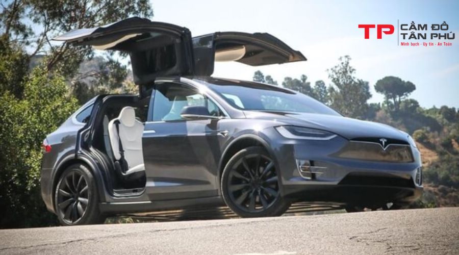 Lợi ích cầm ô tô Tesla an toàn, lãi suất thấp, giải ngân trong ngày