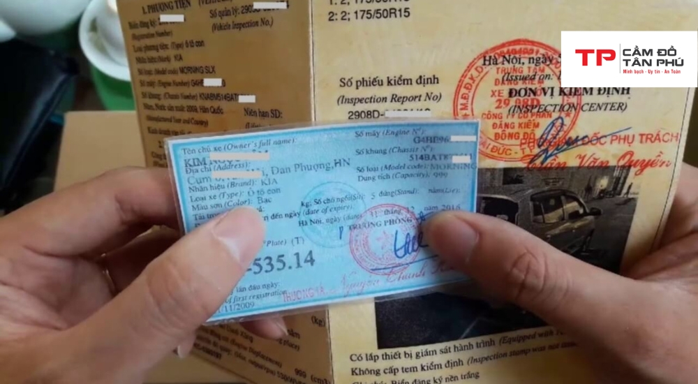 Cầm xe ô tô điện không giữ xe