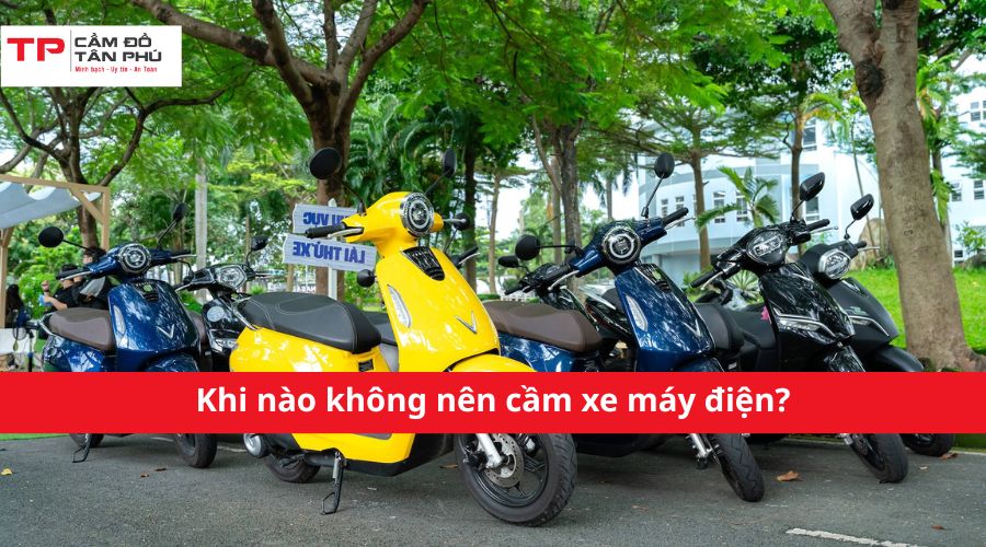 Khi nào không nên cầm xe máy điện?
